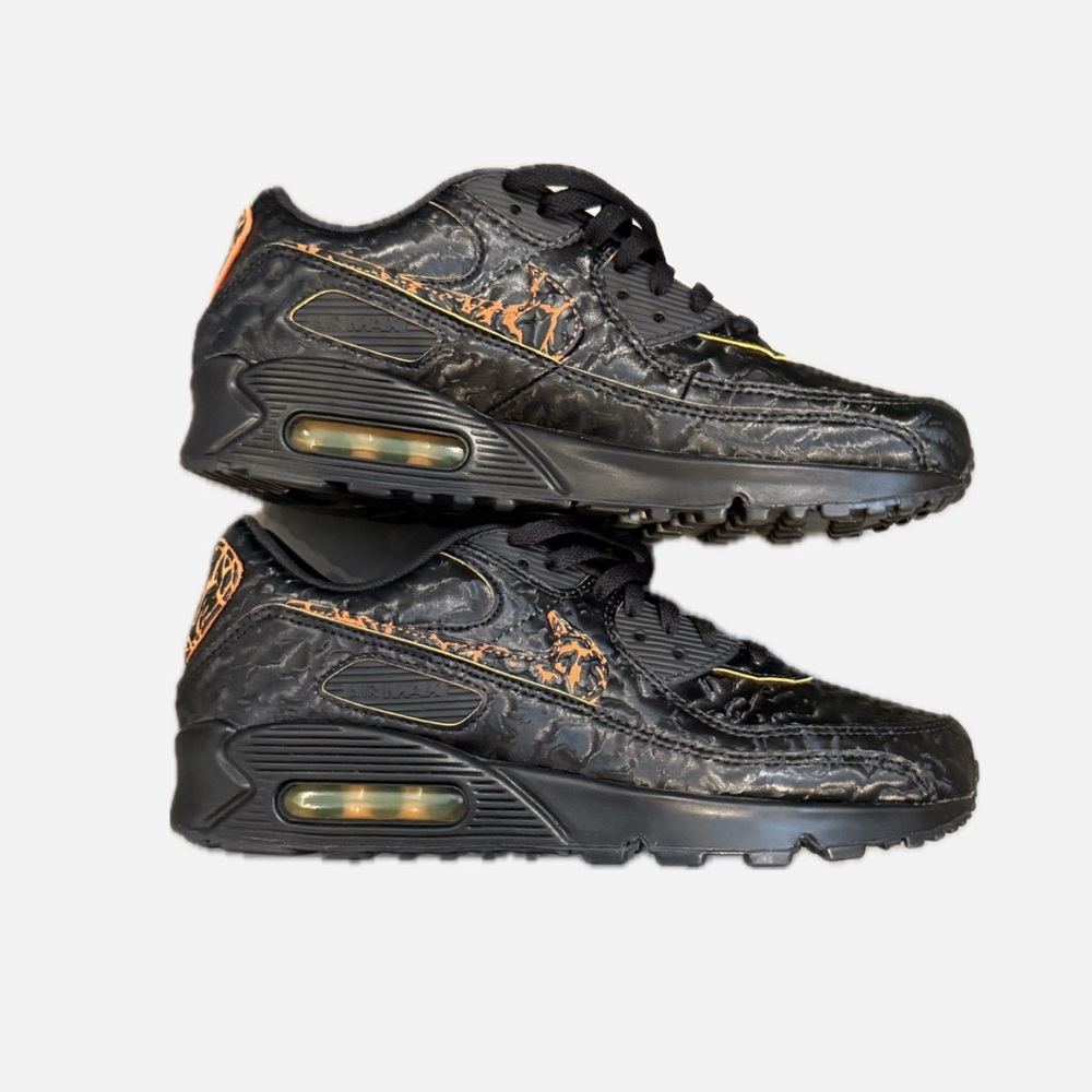 New in box Nike Women’s Nike Airmax 90s QS Volcano Black and Orange Size 9